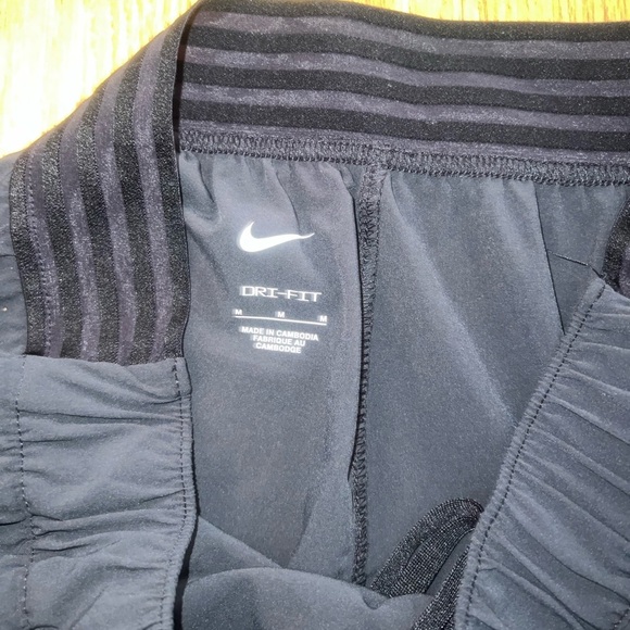 Nike Pants - Picture 4 of 5